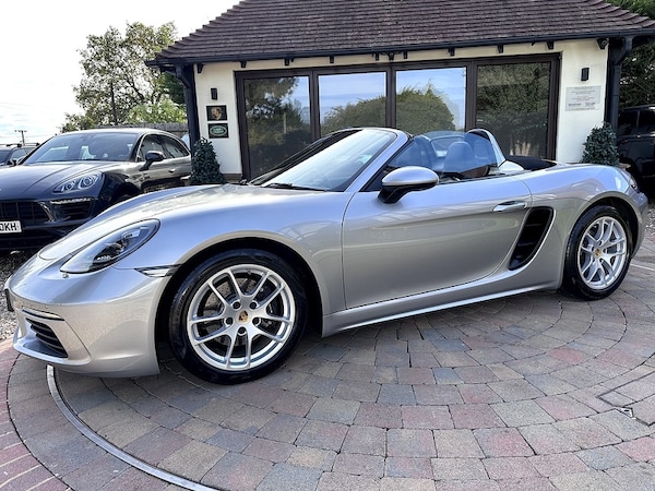 Used Porsche Boxster 2017 for sale - 76210926: Photo 8