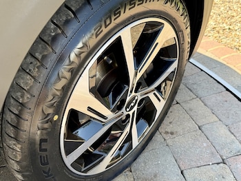 Used Kia Stonic 2022 for sale - 79222243: Photo