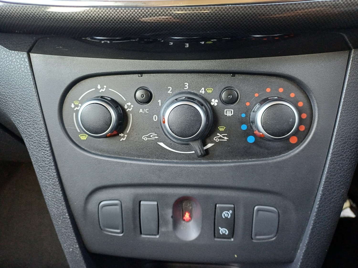 Used Dacia Logan MCV 2019 for sale - 78053315: Photo 17