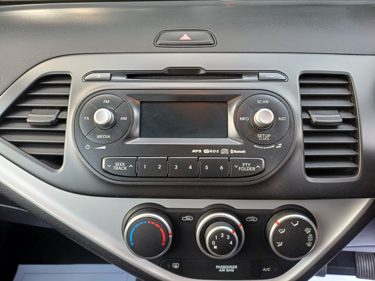 Used Kia Picanto 2014 for sale - 76986772: Photo 16