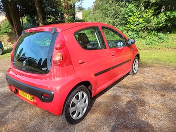 Used Peugeot 107 2010 for sale - 78667344: Photo