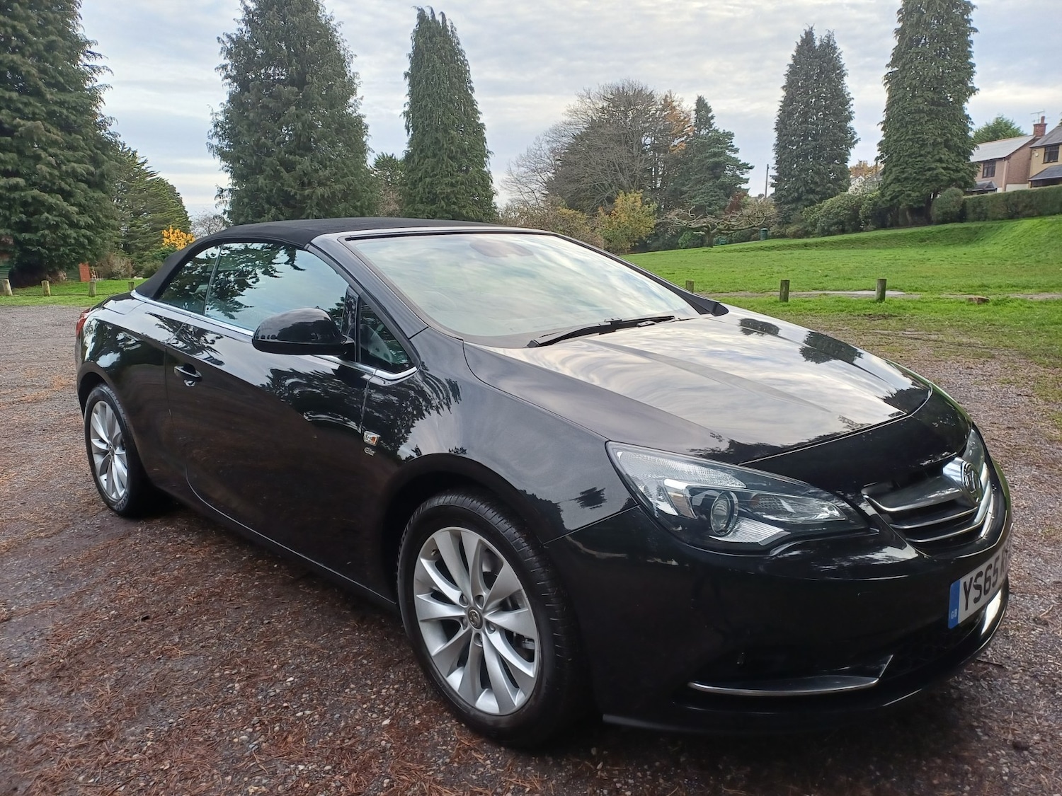 Used Vauxhall Cascada 2015 for sale - 76656004: Photo 1