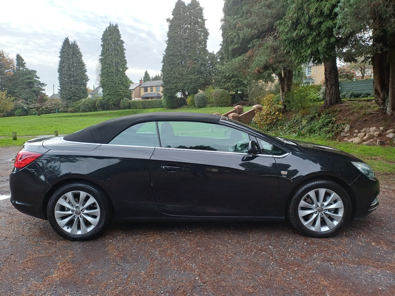 Used Vauxhall Cascada 2015 for sale - 76656004: Photo 3