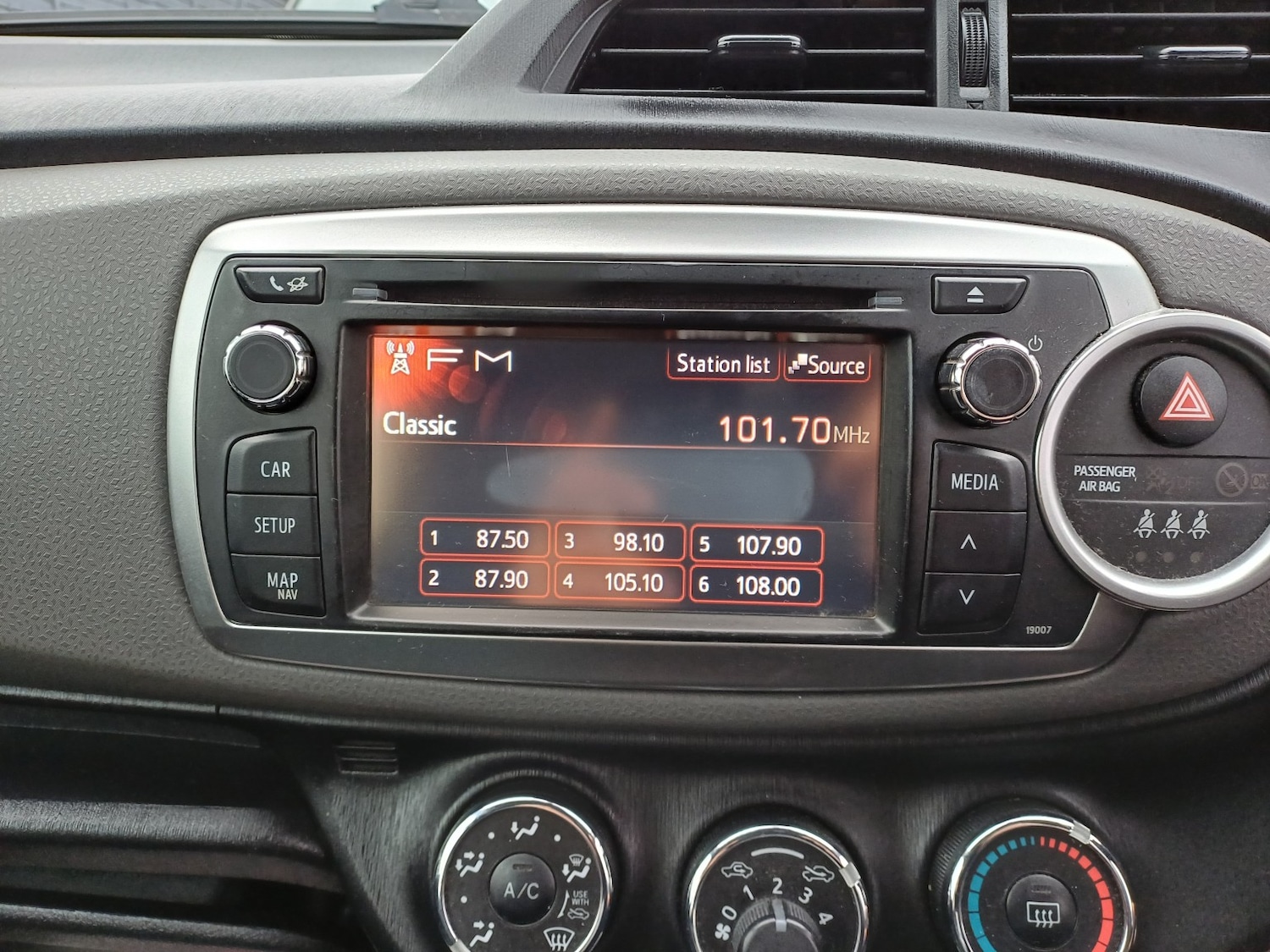 Used Toyota Yaris 2012 for sale - 77409519: Photo 13