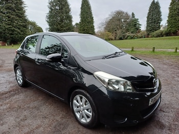 Used Toyota Yaris 2012 for sale - 77409519: Photo