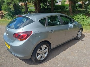 Used Vauxhall Astra 2015 for sale - 79115440: Photo