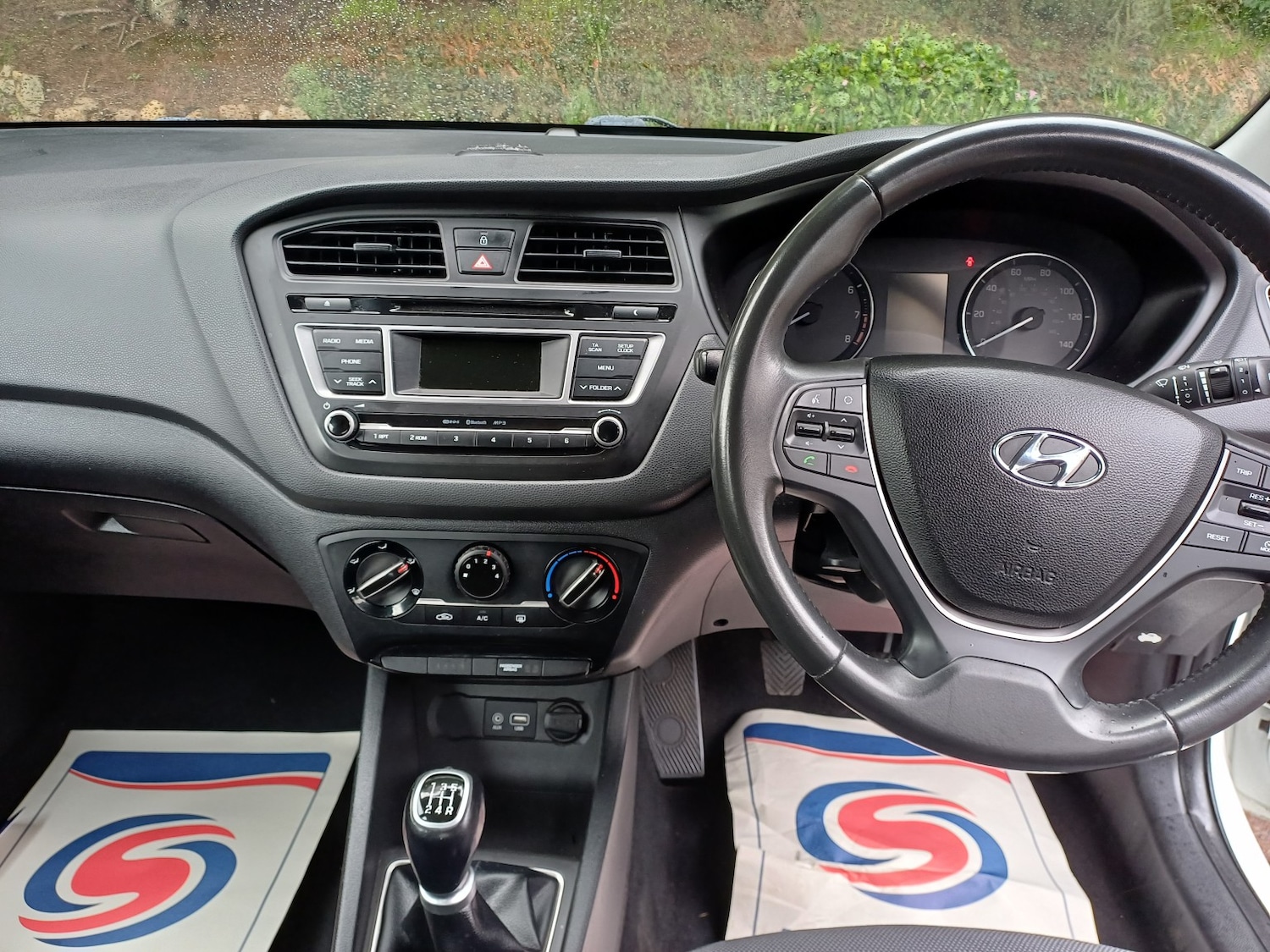 Used Hyundai i20 2018 for sale - 77694176: Photo 11