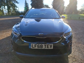 Used Kia Ceed 2018 for sale - 76656065: Photo