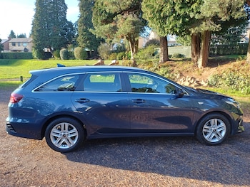 Used Kia Ceed 2018 for sale - 76656065: Photo