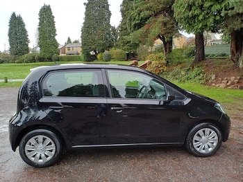 Used Volkswagen up! 2017 for sale - 76656187: Photo