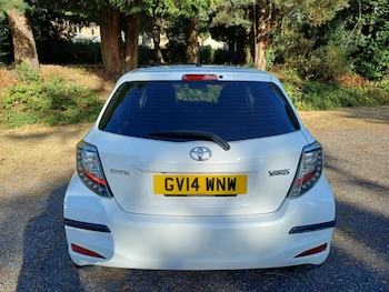 Used Toyota Yaris 2014 for sale - 79580398: Photo