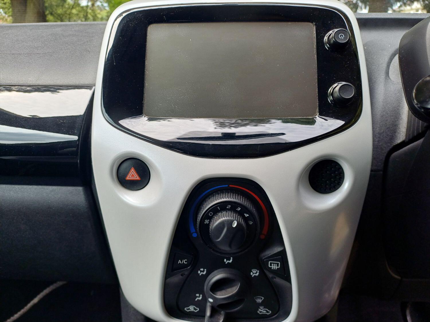 Used Toyota AYGO 2016 for sale - 76656269: Photo 15