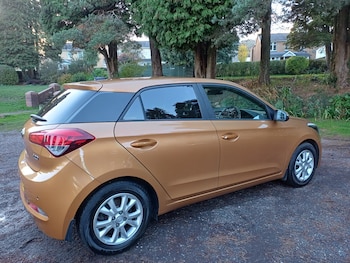 Used Hyundai i20 2016 for sale - 76656034: Photo