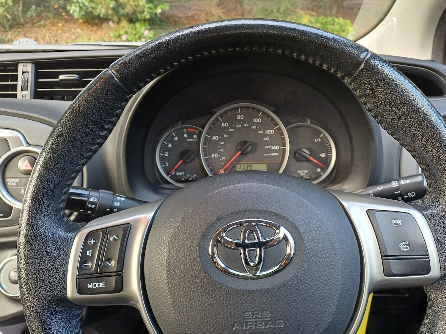 Used Toyota Yaris 2012 for sale - 77014864: Photo 11