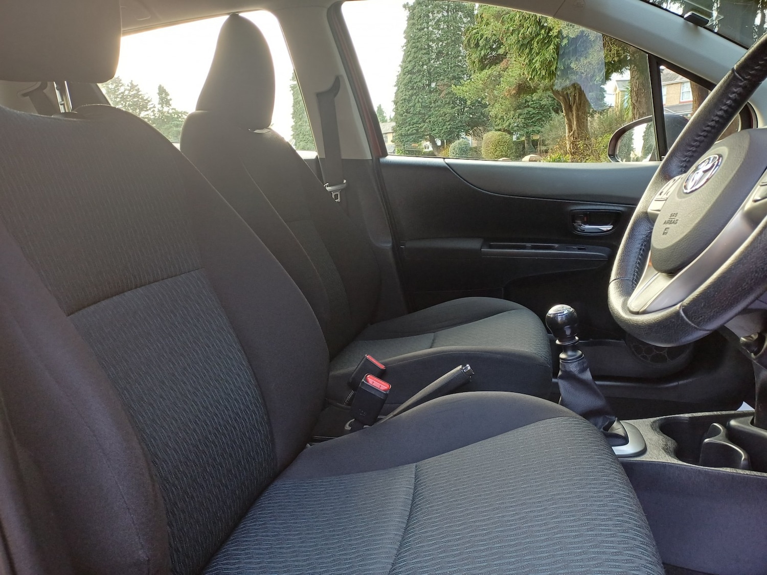 Used Toyota Yaris 2012 for sale - 77014864: Photo 7