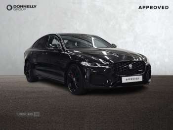 2024 - 2.0 D200 R-Dynamic SE Black 4dr Auto