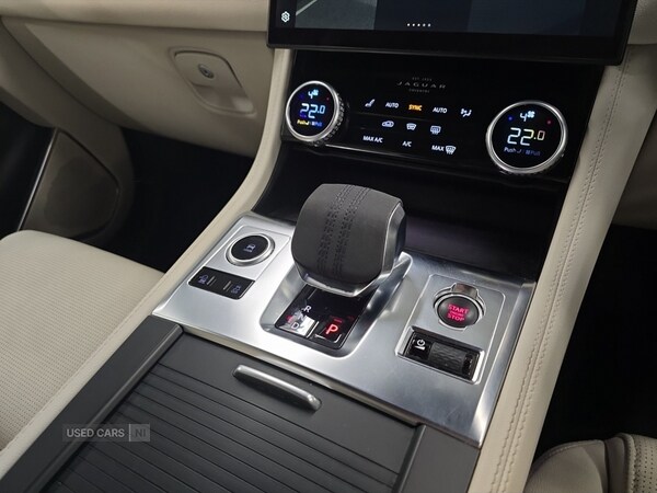 Used Jaguar F-Pace 2022 for sale - 76840208: Photo 15