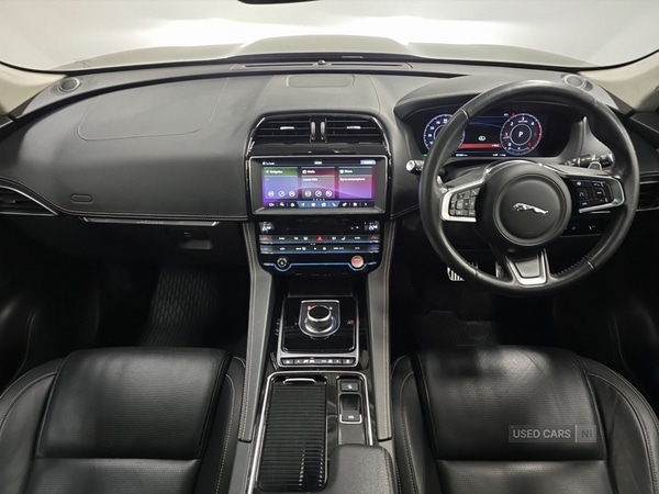 Used Jaguar F-Pace 2020 for sale - 76840211: Photo 11