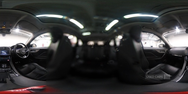 Used Jaguar F-Pace 2020 for sale - 76840211: Photo 2