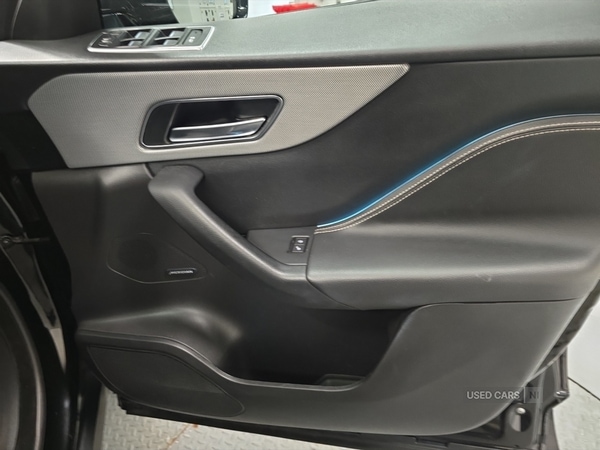 Used Jaguar F-Pace 2020 for sale - 76840211: Photo 29