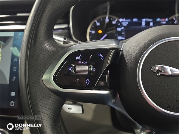 Used Jaguar F-Pace 2022 for sale - 78205716: Photo 41