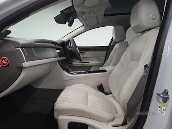 Used Jaguar XF 2017 for sale - 79170024: Photo
