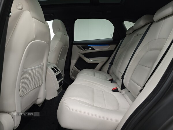 Used Jaguar F-Pace 2022 for sale - 76284639: Photo 6