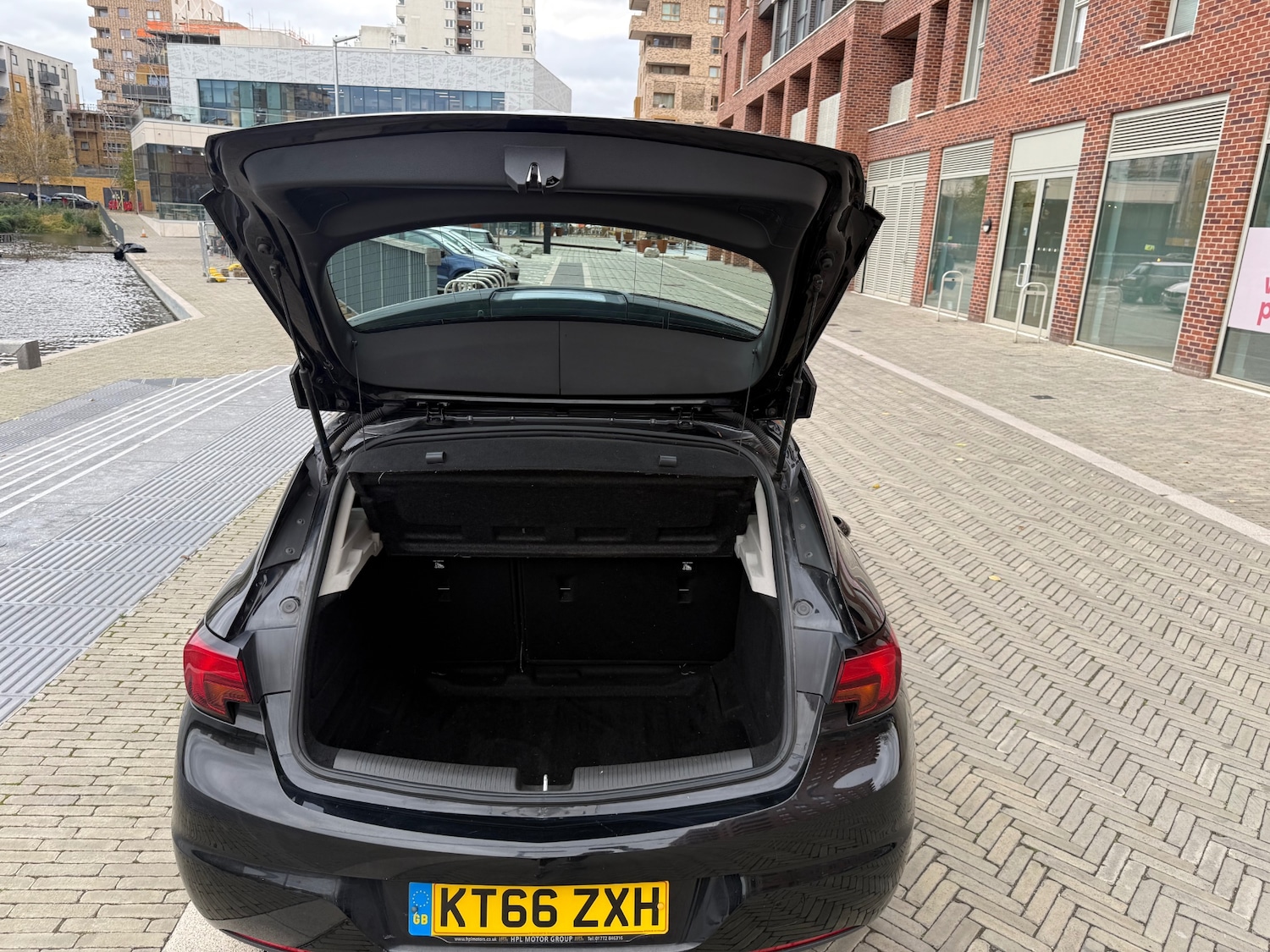 Used Vauxhall Astra 2017 for sale - 76384310: Photo 11