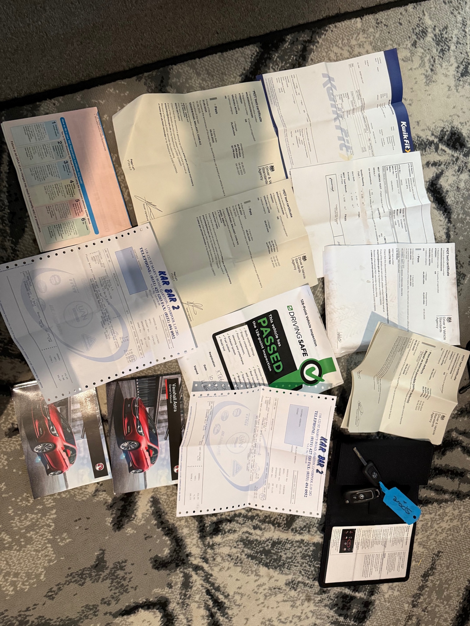 Used Vauxhall Astra 2017 for sale - 76384310: Photo 2