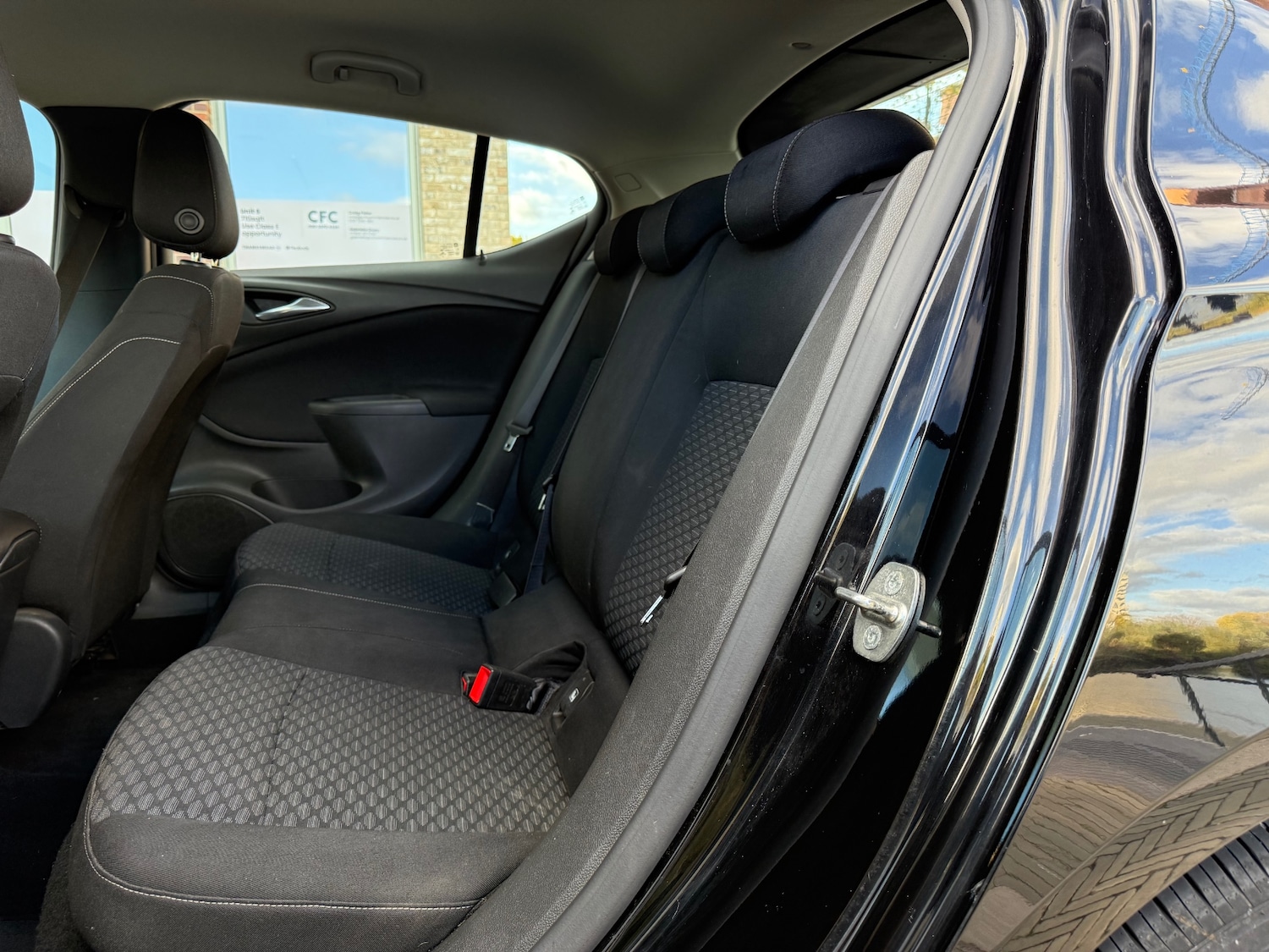 Used Vauxhall Astra 2017 for sale - 76384310: Photo 7