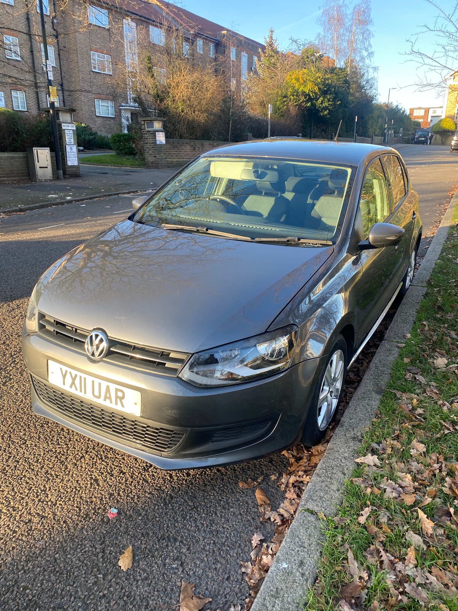Used Volkswagen Polo 2011 for sale - 77324768: Photo 2