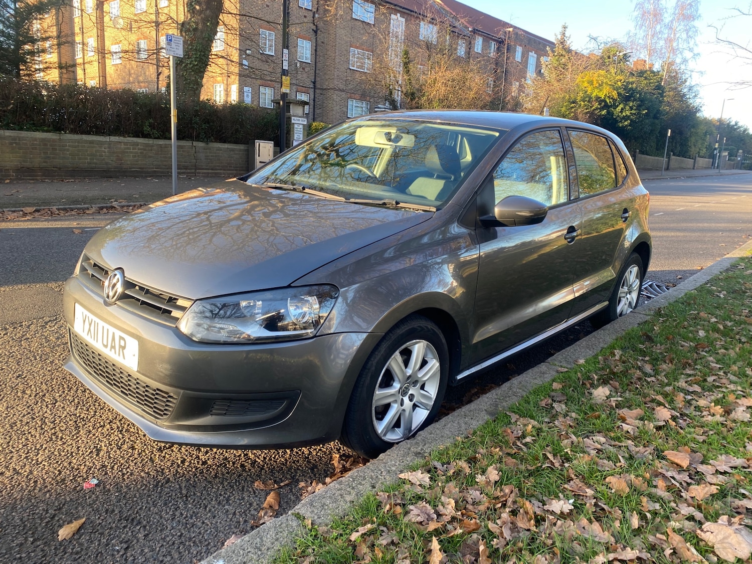 Used Volkswagen Polo 2011 for sale - 77324768: Photo 3