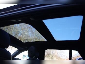 Used Mercedes-Benz C Class 2019 for sale - 77648448: Photo