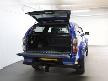 Used Isuzu D-Max 2023 for sale - 77877970: Photo