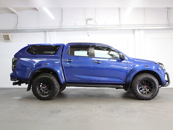 Used Isuzu D-Max 2023 for sale - 77877970: Photo