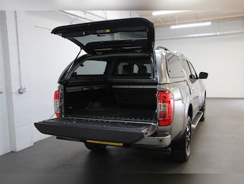 Used Nissan Navara 2020 for sale - 75918559: Photo