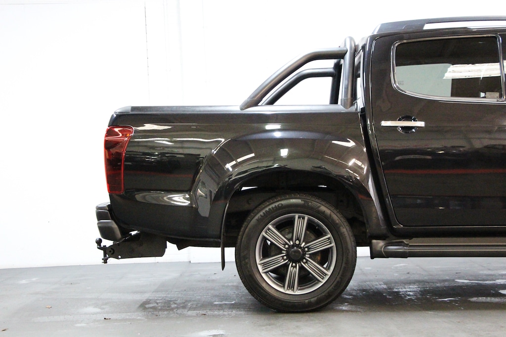 Used Isuzu D-Max 2018 for sale - 76875342: Photo 15