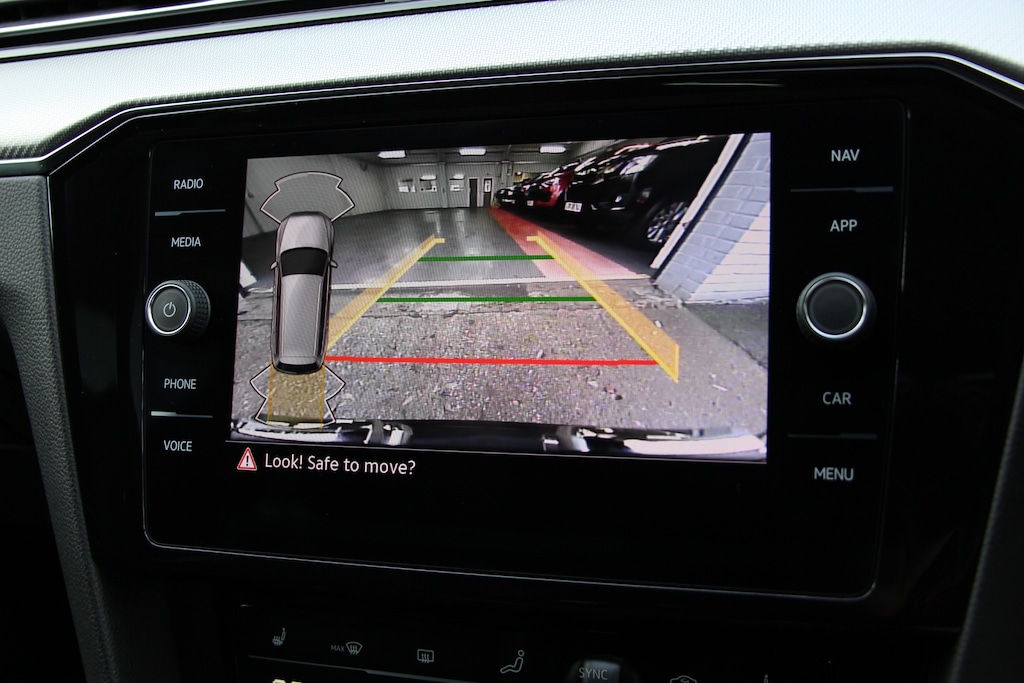 Used Volkswagen Passat 2023 for sale - 77170797: Photo 22