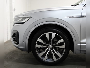 Used Volkswagen Touareg 2019 for sale - 75918570: Photo