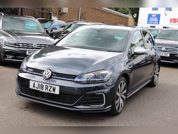 Used Volkswagen Golf 2018 for sale - 79077942: Photo