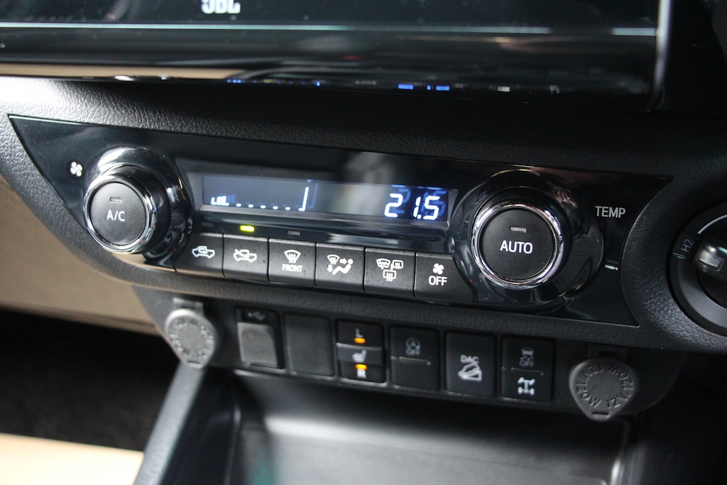 Used Toyota Hilux 2021 for sale - 77698918: Photo 29