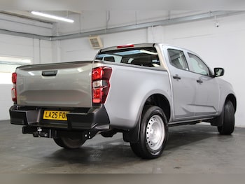 Used Isuzu D-Max 2025 for sale - 77198560: Photo