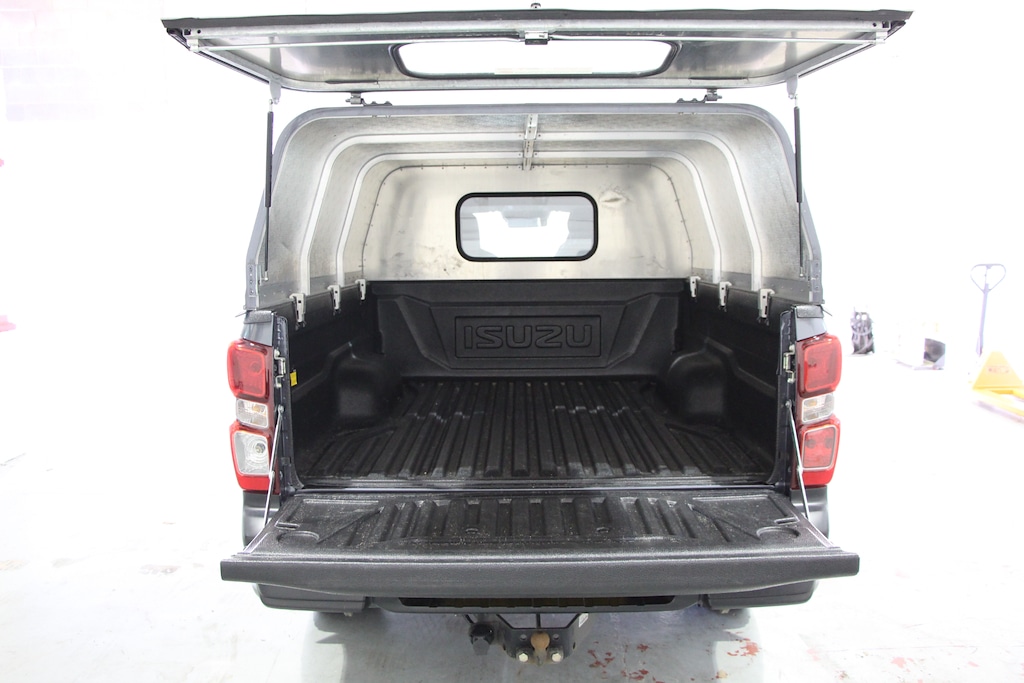 Used Isuzu D-Max 2023 for sale - 78037007: Photo 9