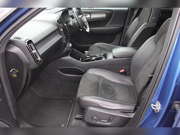Used Volvo XC40 2018 for sale - 78533382: Photo