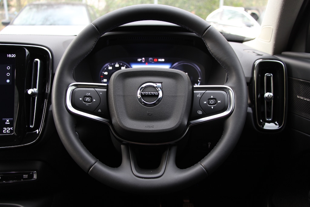 Used Volvo XC40 2022 for sale - 77841904: Photo 15