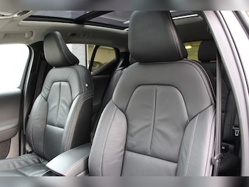 Used Volvo XC40 2022 for sale - 77841904: Photo