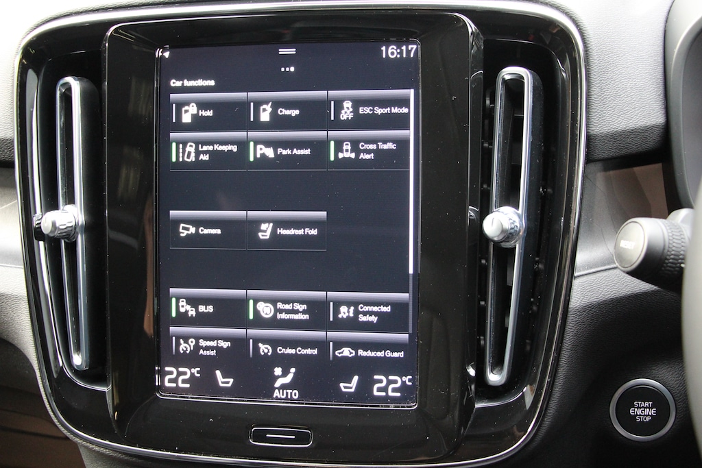 Used Volvo XC40 2022 for sale - 77841904: Photo 44