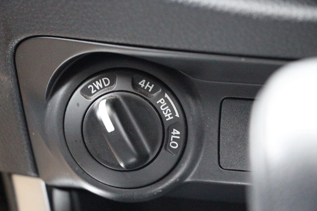 Used Nissan Navara 2018 for sale - 77592496: Photo 33