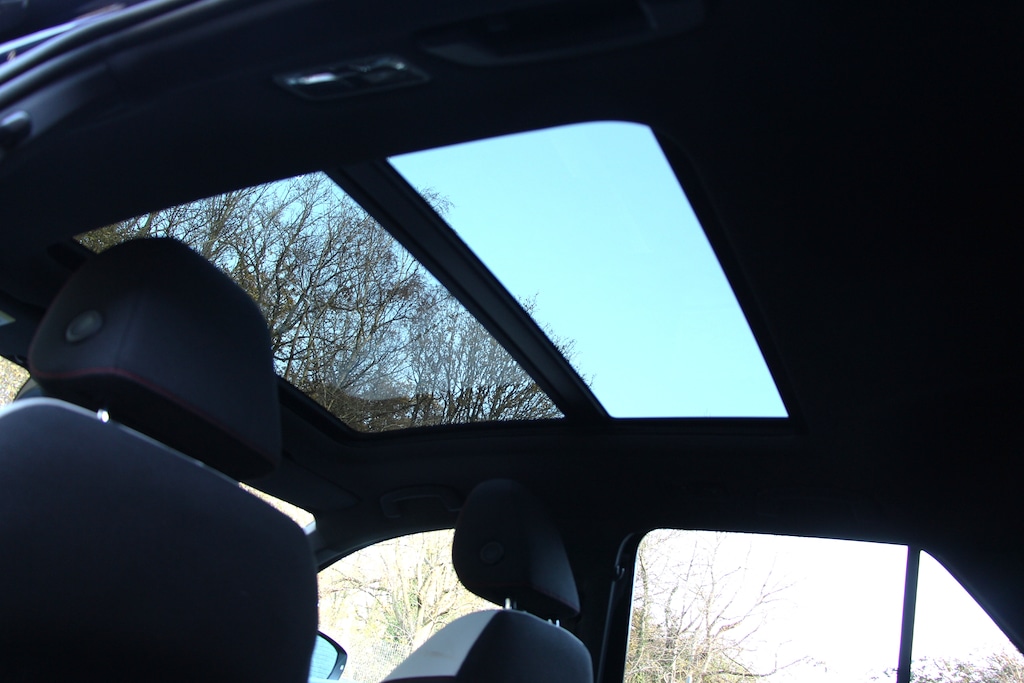 Used Volkswagen T-Roc 2018 for sale - 76780512: Photo 3