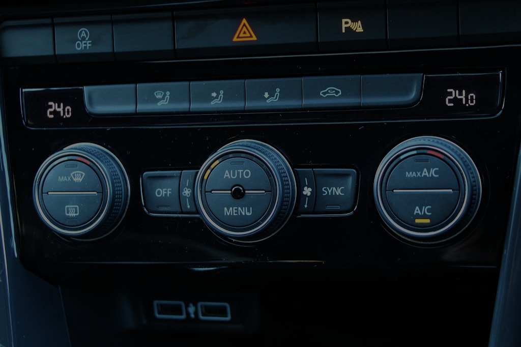 Used Volkswagen T-Roc 2018 for sale - 76780512: Photo 31